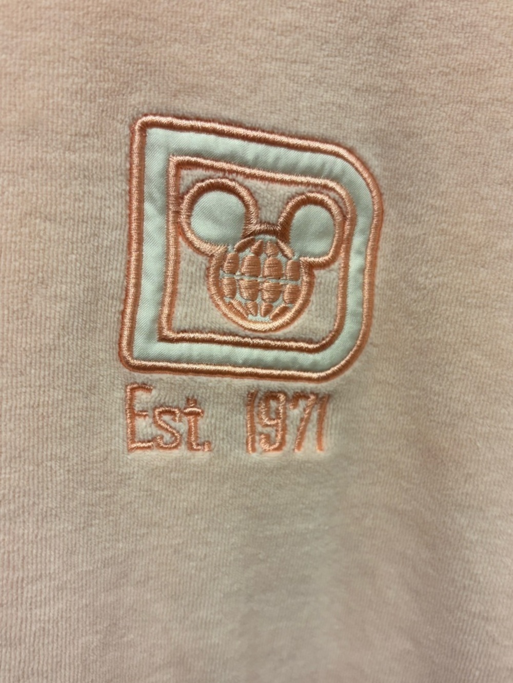 Walt Disney Spirit Jersey Crewneck Sweatshirt Disney Parks Adult Size Large - Picture 2 of 7